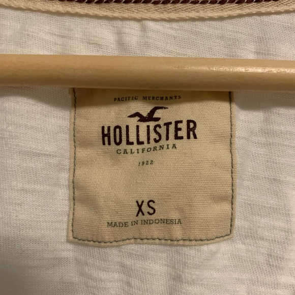 Hollister Ladies casual long sleeve shirt in white, Size XS - Picture 2 of 3